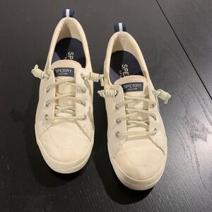 Sperry women’s crest vibe linen sneakers - size 8 - like new condition